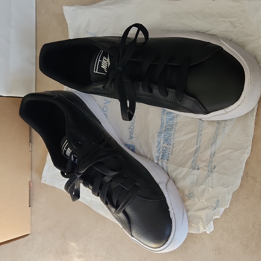 Women's Nike Shoes